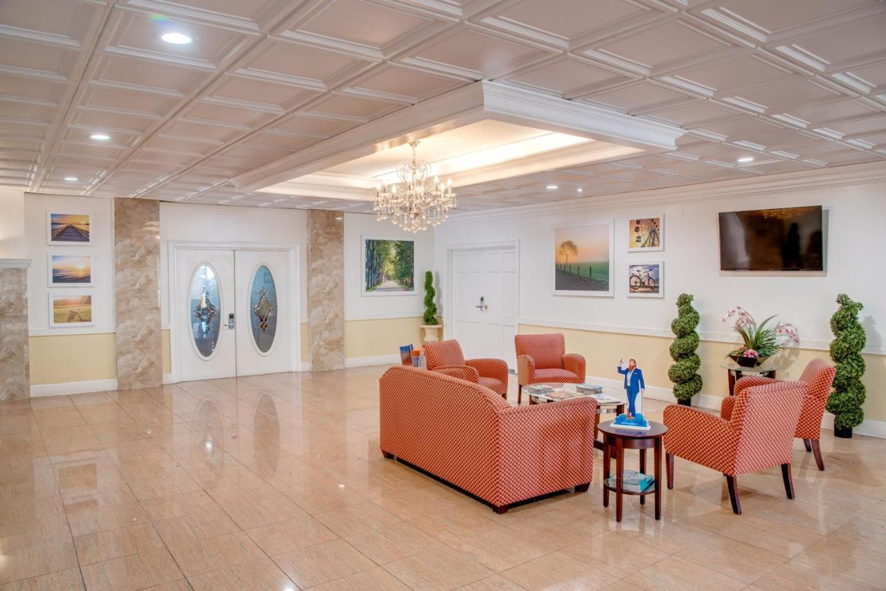פינלס פארק Days Inn By Wyndham St. Petersburg / Tampa Bay Area מראה חיצוני תמונה